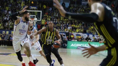 Euroleague’de Türk derbisini Fenerbahçe kazandı