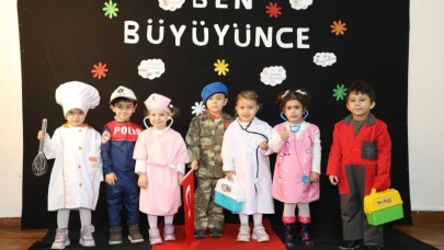 Minikler hayallerindeki mesleklerin kıyafetlerini giydi