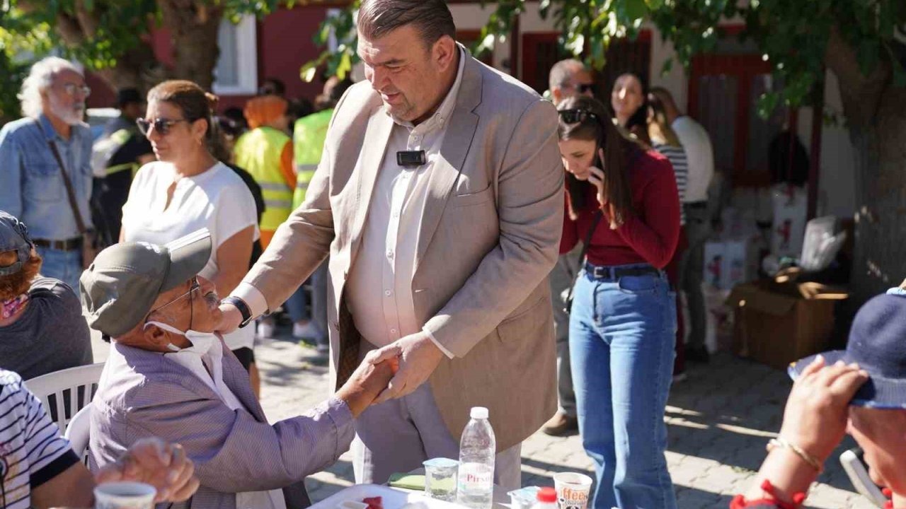 Seferihisar’da her gün 250 haneye sıcak yemek