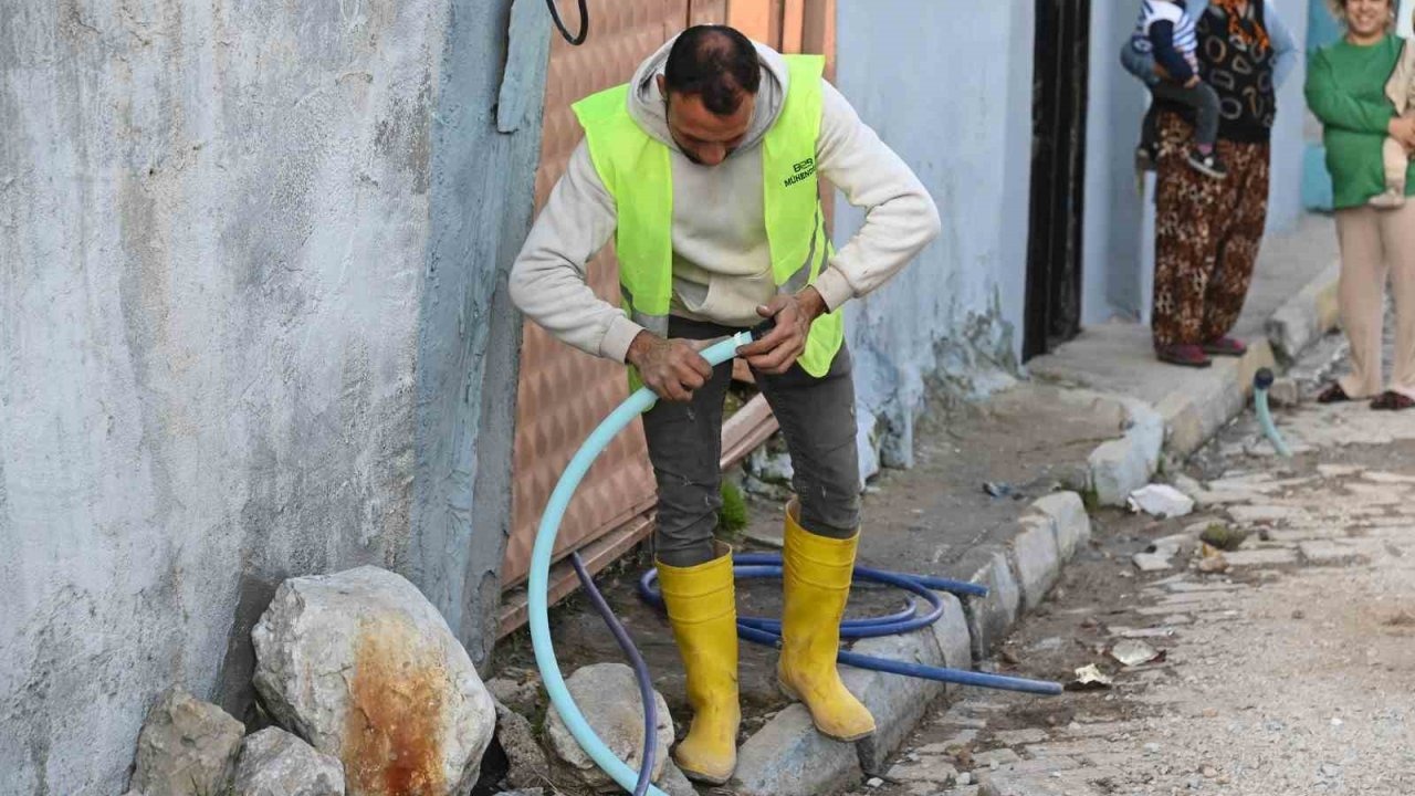 İlçede eski alt yapılar değiştiriliyor