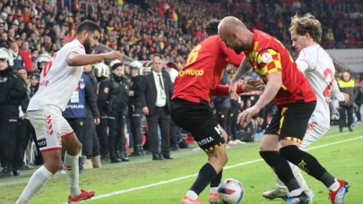 Trendyol Süper Lig: Göztepe: 2 - Samsunspor: 2 (Maç sonucu)