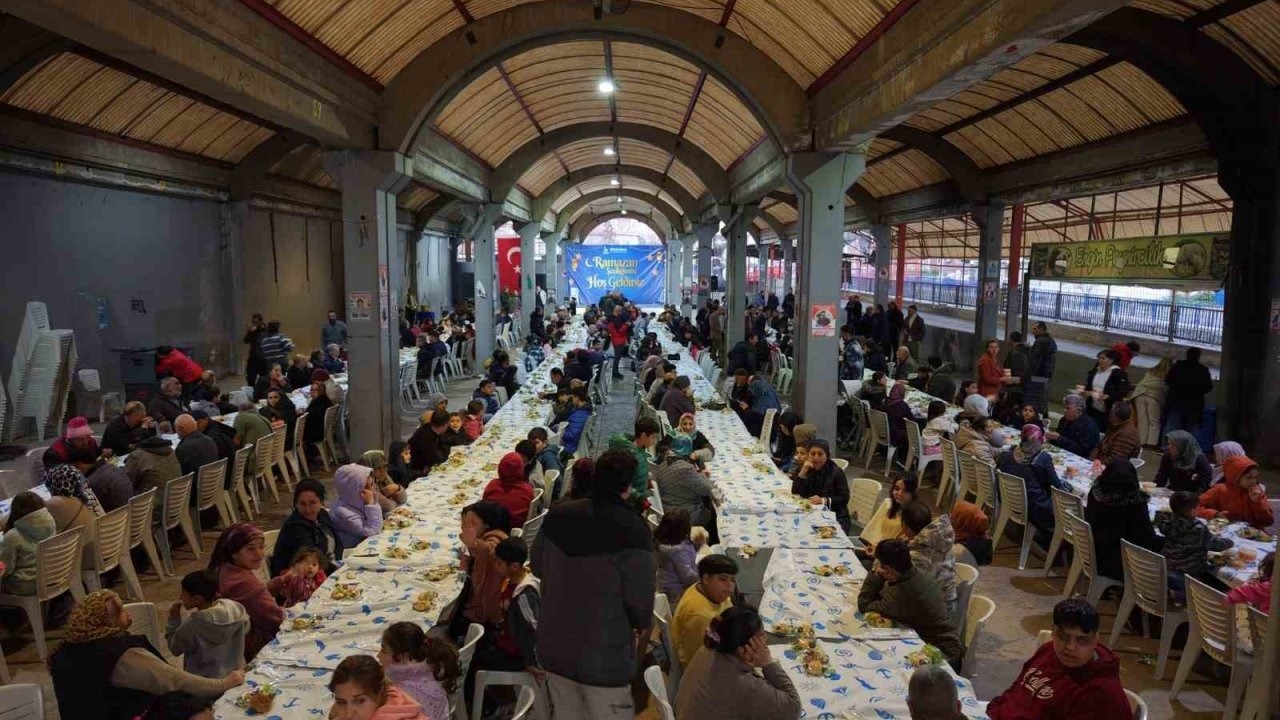 İzmir'de de Ramazan bereketi yaşanmaya devam ediyor