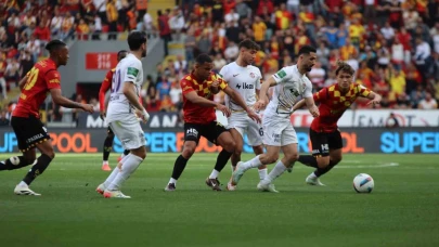 Trendyol Süper Lig: Göztepe: 0 - Eyüpspor: 0 (İlk yarı)