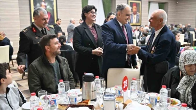 Vali Özkan, şehit aileleri onuruna iftar programı düzenlendi