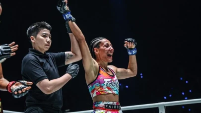 One Championship ringlerinde galibiyet kazanan ilk Türk kadını oldu