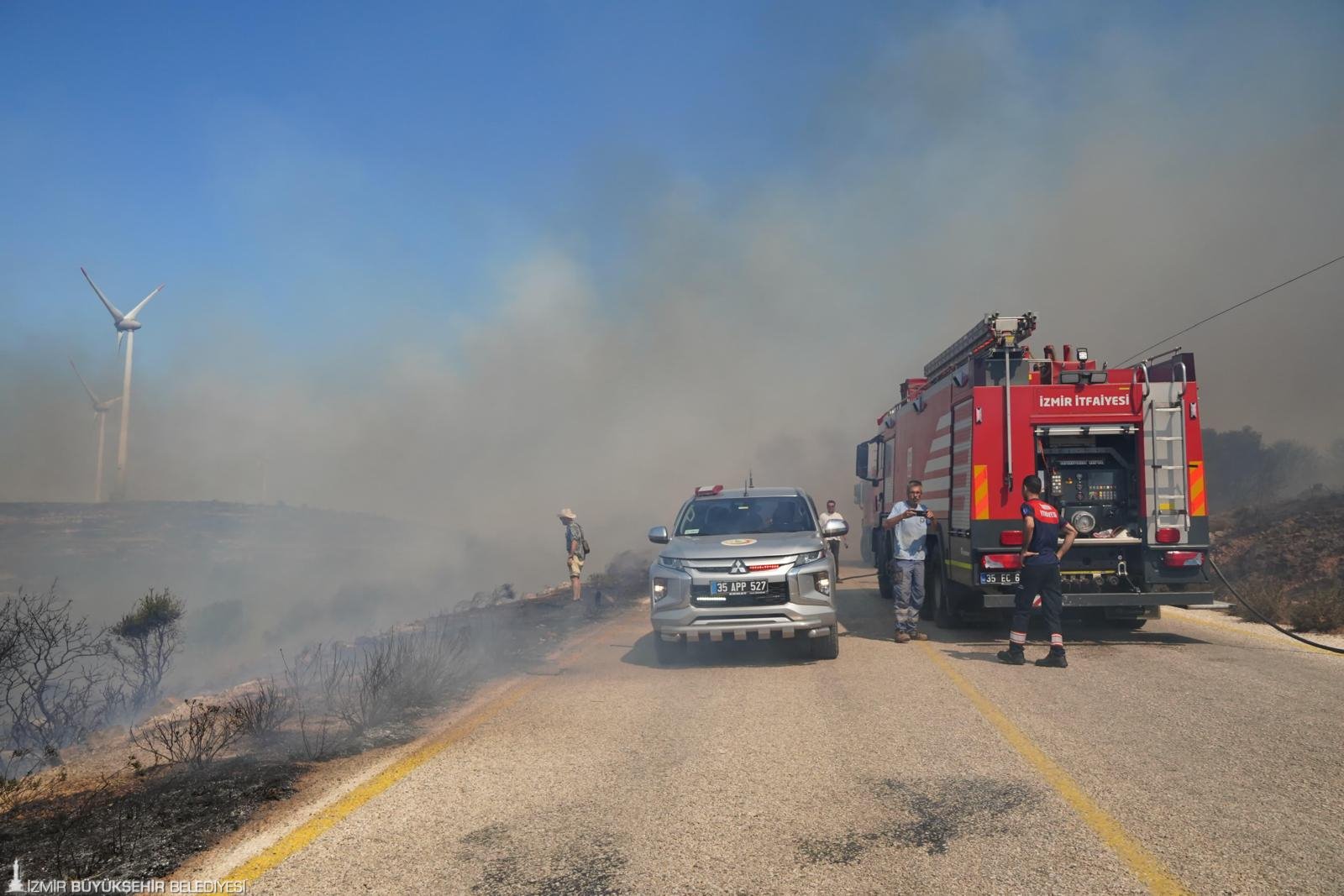 İzmir'de bugün 13 bölgede yangın çıktı