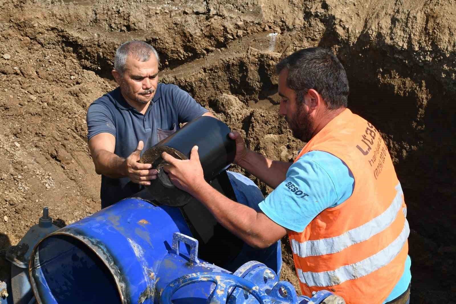 Manisa'nın eski altyapısı yenileniyor