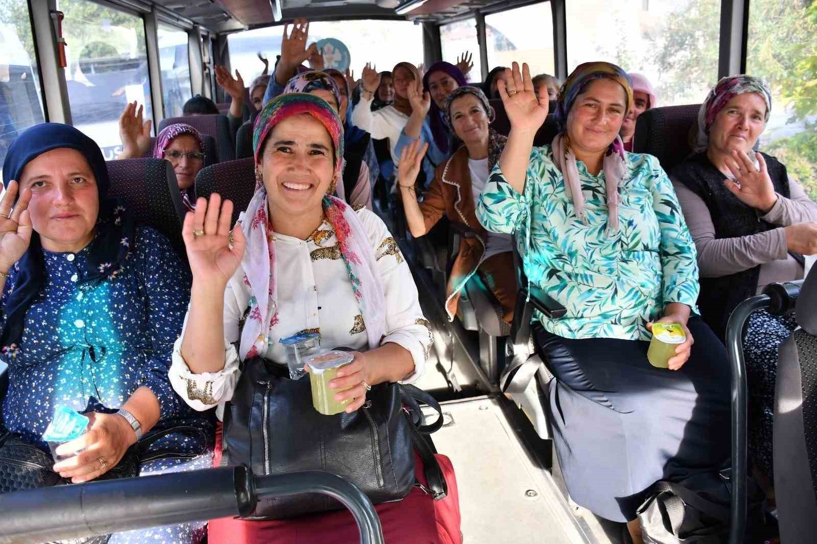 "Adım Adım Manisa" projesi ile 77 kadın ağırlandı