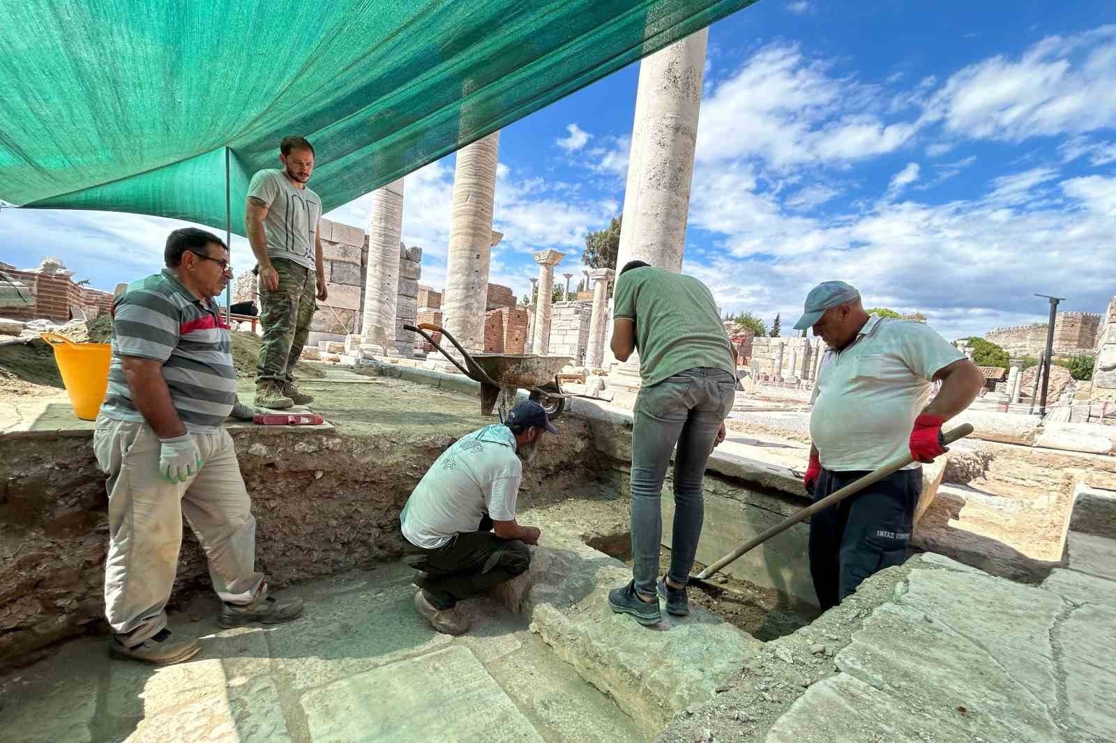 Tam bin 800 yıllık: Romalı gladyatörün lahiti bulundu