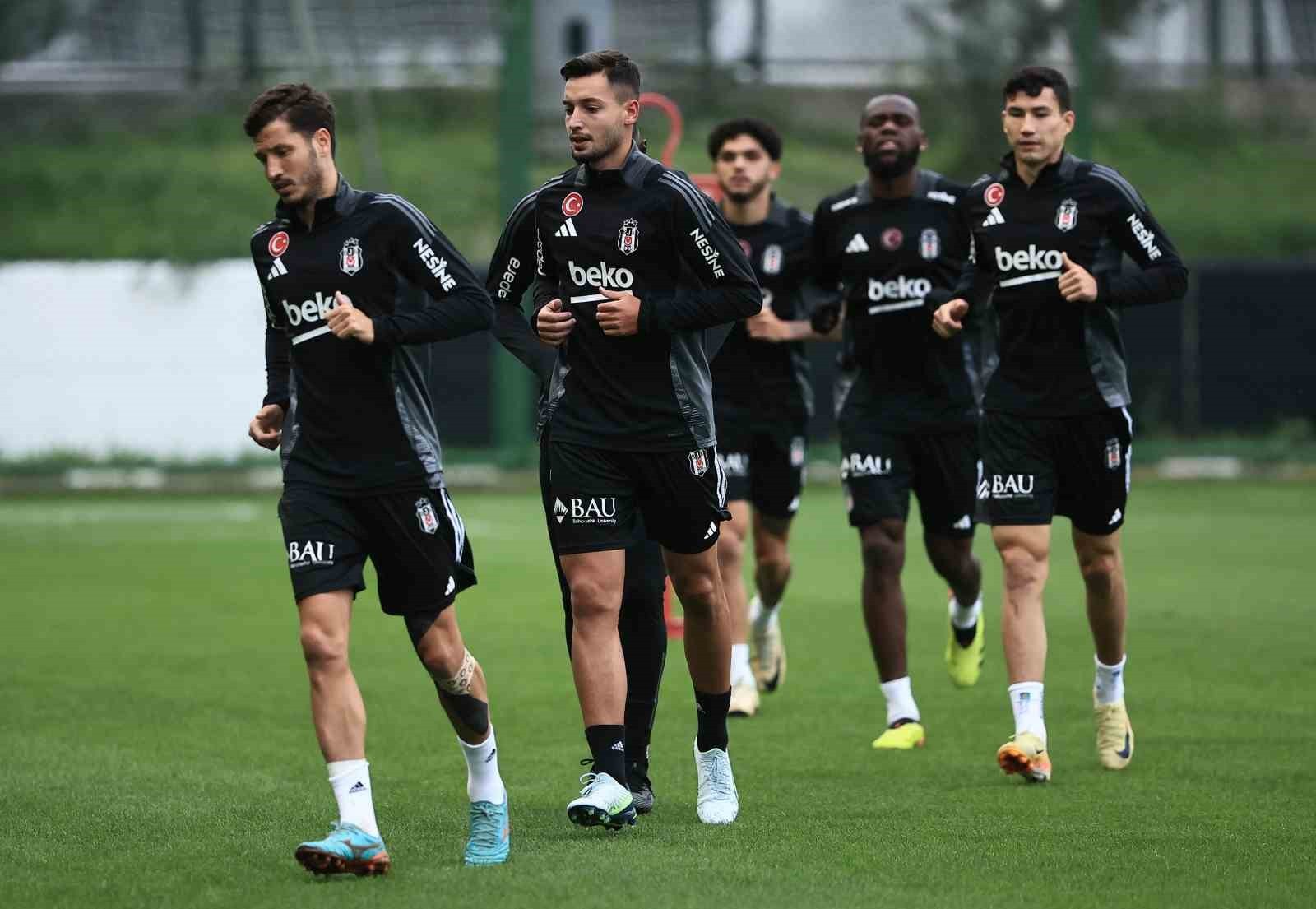 Beşiktaş'ta Eintracht Frankfurt maçı hazırlıkları başladı