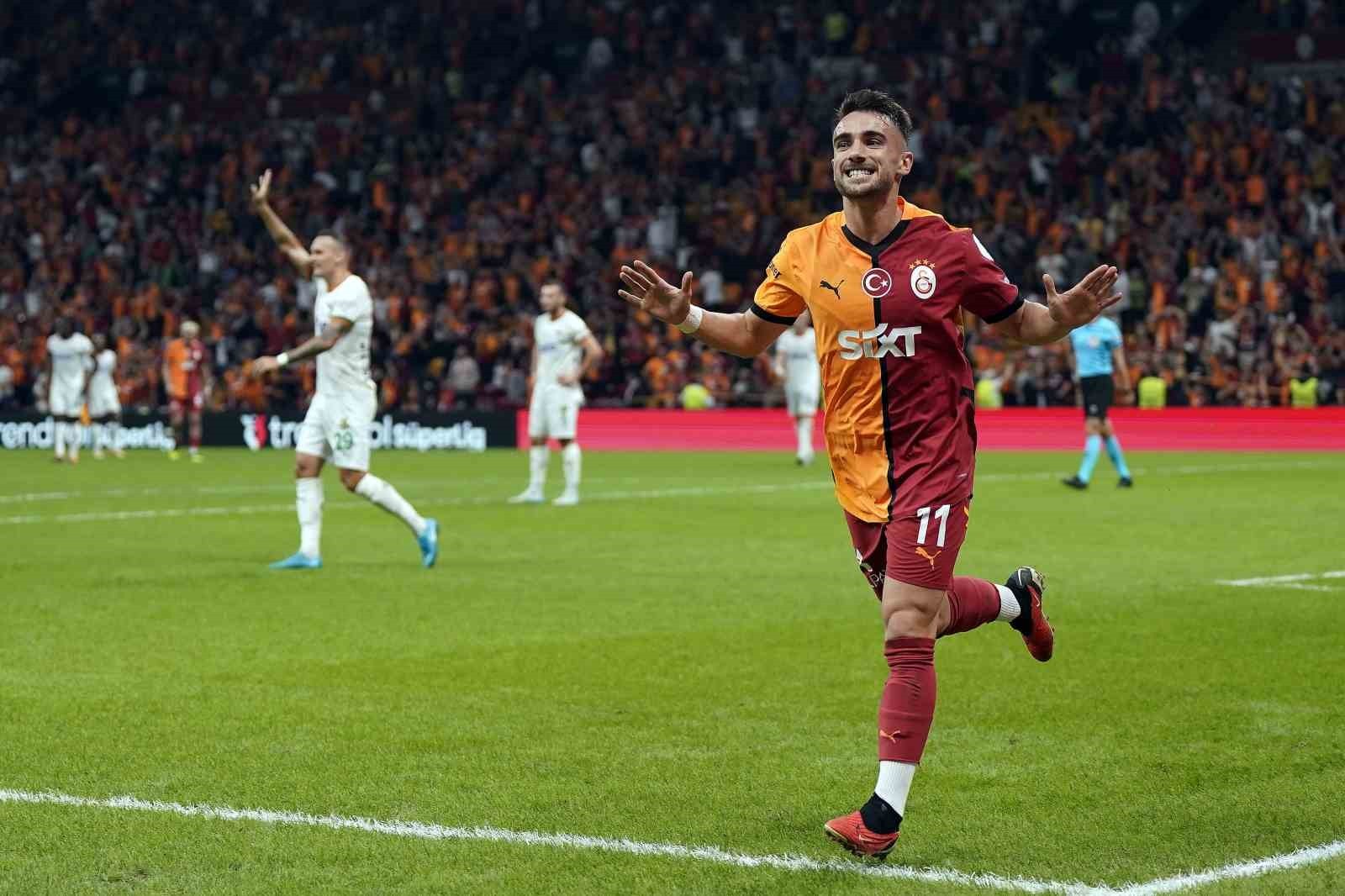 Trendyol Süper Lig: Galatasaray: 1 - Alanyaspor: 0 (İlk Yarı)