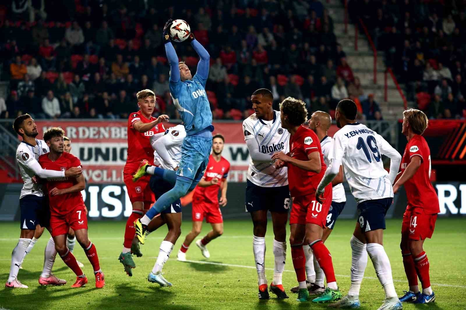 UEFA Avrupa Ligi: Twente: 1 - Fenerbahçe: 1