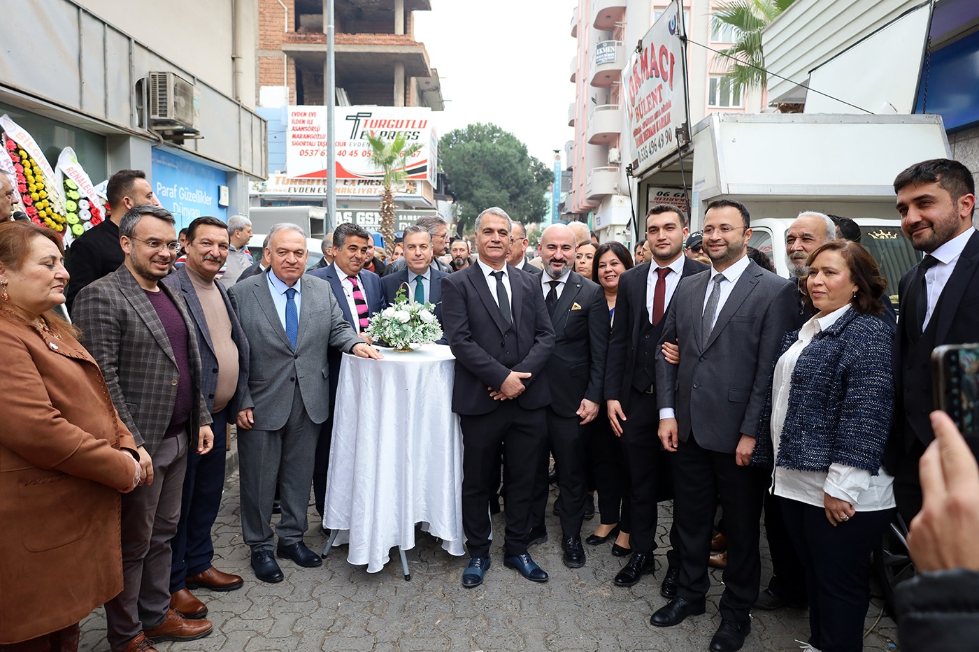 Av. Halil Mert Turgut Hukuk ve Danışmanlık Bürosu açıldı