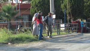 Yaşamına son vermek isteyen kadını polis ikna etti