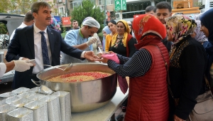 Turgutlu Belediyesinden 5 bin kişilik aşure hayrı