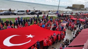 Turdak'la Atatürk ve İstiklal Yolu'nda yürümek