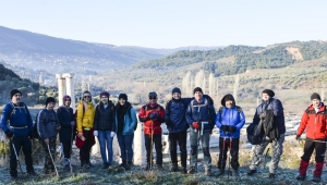 Olympos Dağcılık 16. Etkinliğini Sart Kalesi ve Çamur Hamamı Kaplıcaları Parkurunda Gerçekleştirdi