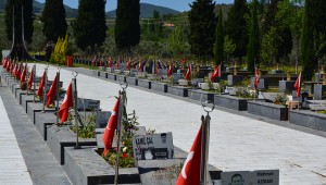 Soma Maden Şehitliği Anneler Günü'nde ilk kez boş kaldı