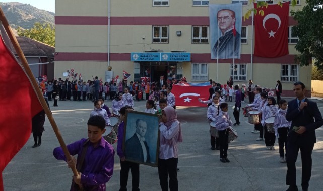 Dağmarmara ve Çatalköprü'de Cumhuriyet coşkusu