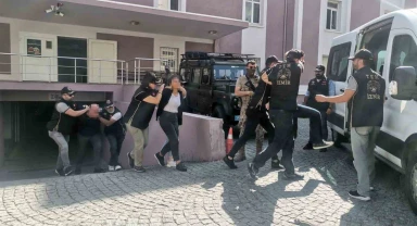 HDP İzmir İl Eşbaşkanı tutuklandı