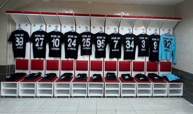 Turgutluspor deplasmanda yenilmezliğini sürdürmek istiyor! İlk 11'ler belli oldu