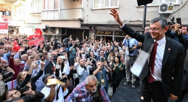 CHP Lideri Özel Manisa'da: 'Yerel seçimler gelecek genel seçimlerin anahtarı olacak'