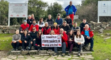 Zirve Dağcılık, Aigai Antik Kenti'nde tarihe yolculuk etti