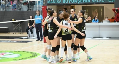 Büyükşehrin Sultanları,Arkas Spor'a set vermedi:3-0