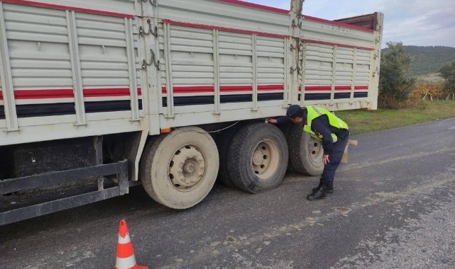 Manisa'da kış lastiği denetimi devam ediyor!