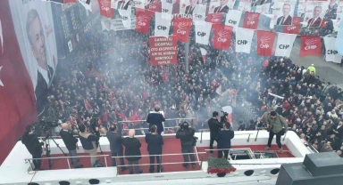 CHP Genel Başkanı Özel, Etimesgut Seçim Koordinasyon Merkezinin açılışına katıldı