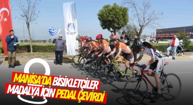 Manisa'da bisikletçiler madalya için pedal çevirdi