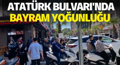 Atatürk Bulvarı'nda  Bayram Yoğunluğu