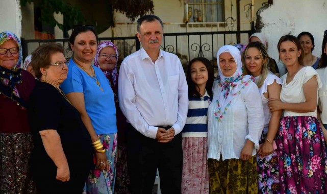 Kurban Bayramı'nı vatandaşlarla geçiren Başkan Balaban'a yoğun ilgi