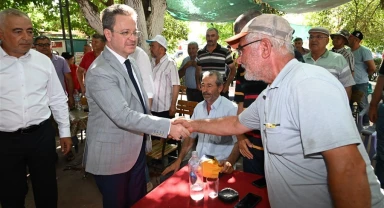 Vali Ünlü dolu zararına maruz kalan çiftçileri dinledi