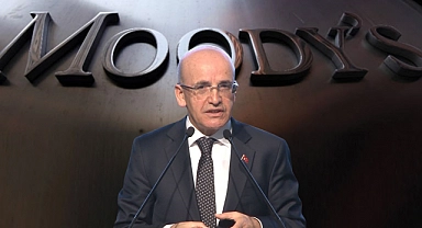 Bakan Şimşek: "Ülke kredi notumuzu 11 yıl sonra yükselten Moody's görünümü pozitif olarak korudu"