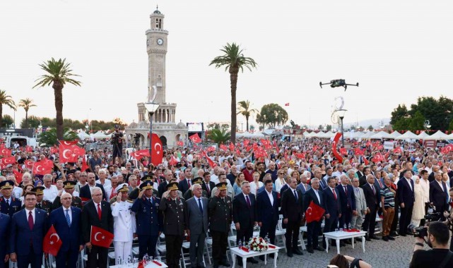 İzmir'de 15 Temmuz anması programı gerçekleşti