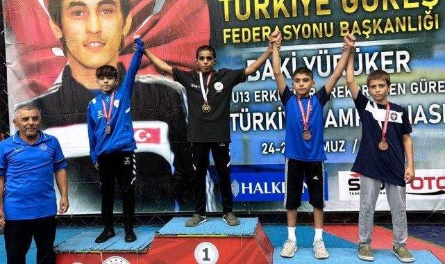 Manisalı Güreşçi Ramazan Özman Ordu'dan bronz madalya ile döndü