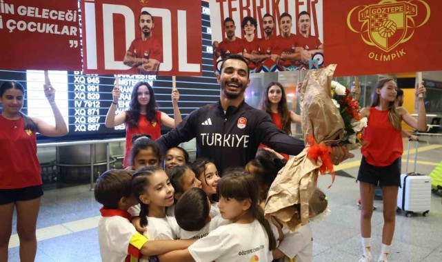 Ferhat Arıcan, İzmir'de coşkuyla karşılandı