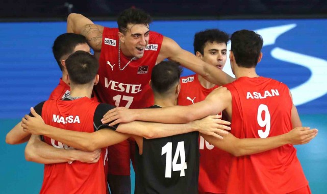 U20 Voleybol Erkek Milli Takımı, Avrupa Şampiyonası'na galibiyetle başladı