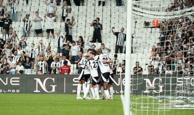 Beşiktaş Süper Lig'de 3'te 3 yaptı