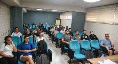 Manisa'da kız voleybol takımları yeni sezona hazır