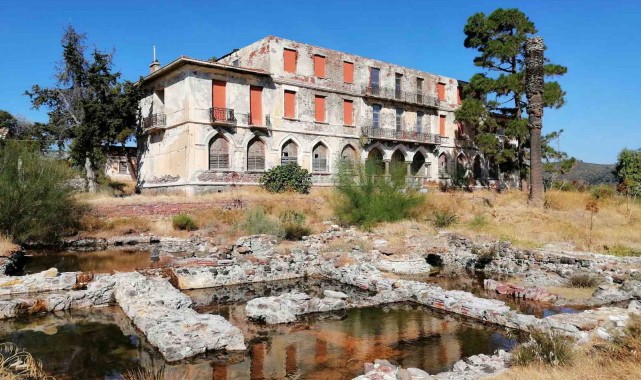 Midilli'deki 100 yıllık Osmanlı sarayına çağdaş tasarım