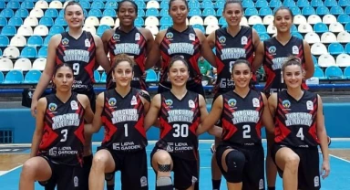 Turgutlu Belediyesi Kadın Basketbol Takımı Sahaya Narin Tişörtüyle Çıktı