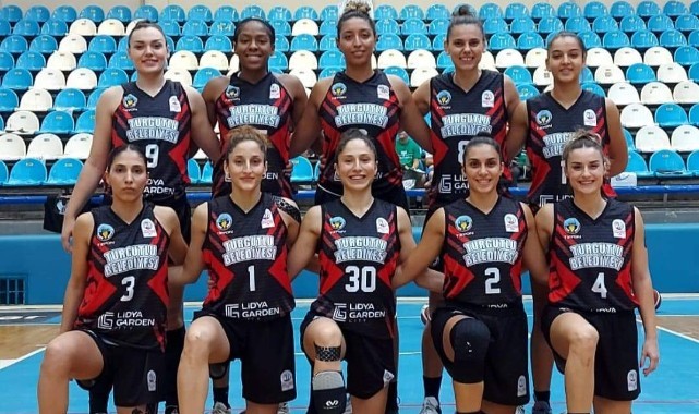 Turgutlu Belediyesi Kadın Basketbol Takımı Sahaya Narin Tişörtüyle Çıktı