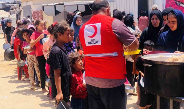 Türk Kızılay'dan Gazze'ye gıda desteği