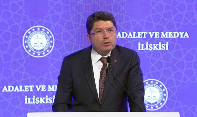 Bakan Tunç: "Yüksek standartlı demokrasi yolunda emin adımlarla ilerlememizi sağlayacak yeni bir anayasaya ihtiyacımız var"