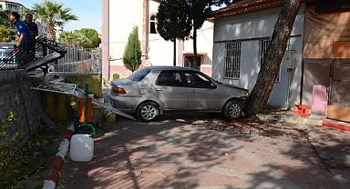 Otomobil parka uçtu! O anlar kamerada