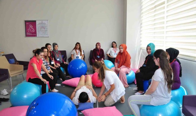 Sağlık Müdürü Uzm Dr. Karaca, Manisa'da açılan "Gebe Okulu" hakkında bilgi verdi