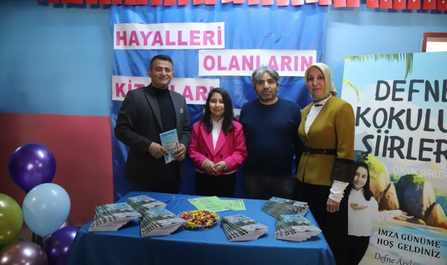 Manisalı 9 yaşındaki Defne'den 'Defne kokulu şiirler'