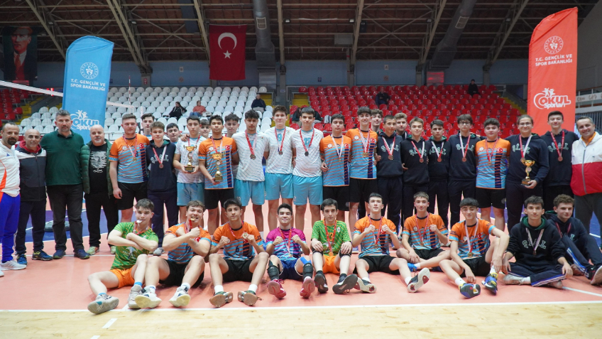 Manisa’da Okul Sporları: Voleybol Gençler İl Birinciliği Sona Erdi